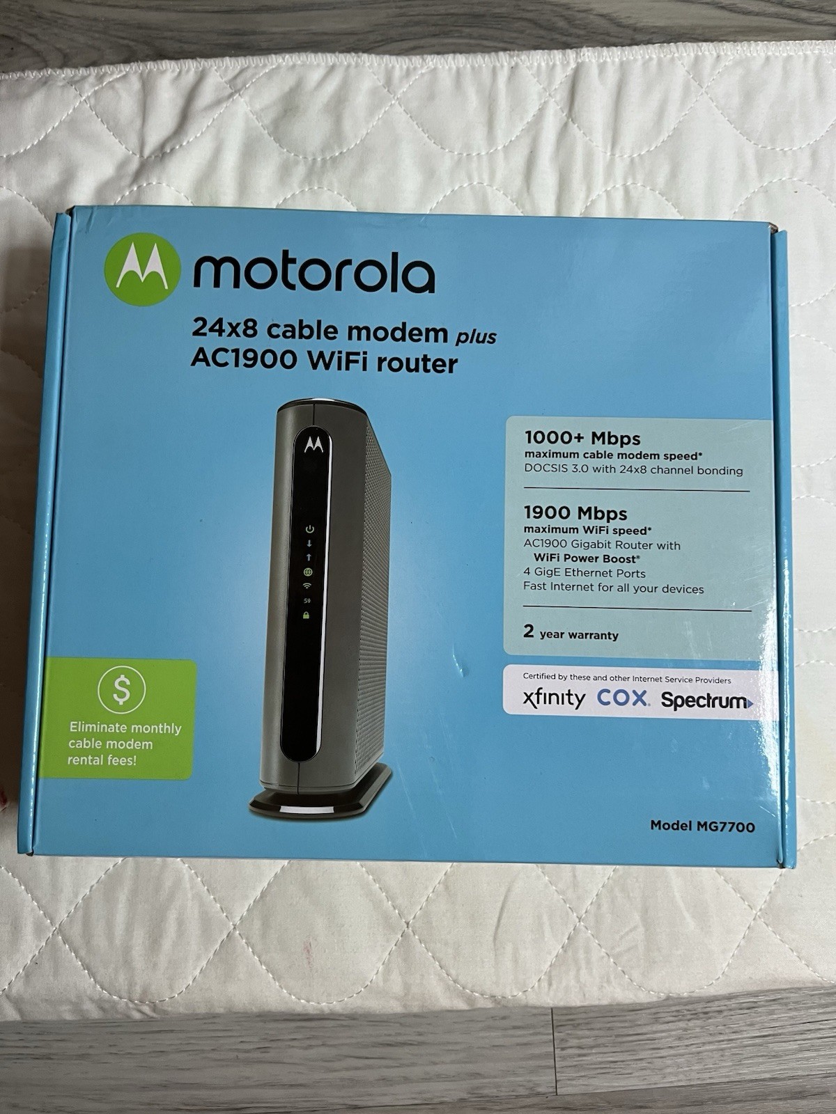 Motorola 24×8 Cable Modem Plus AC1900 WiFi