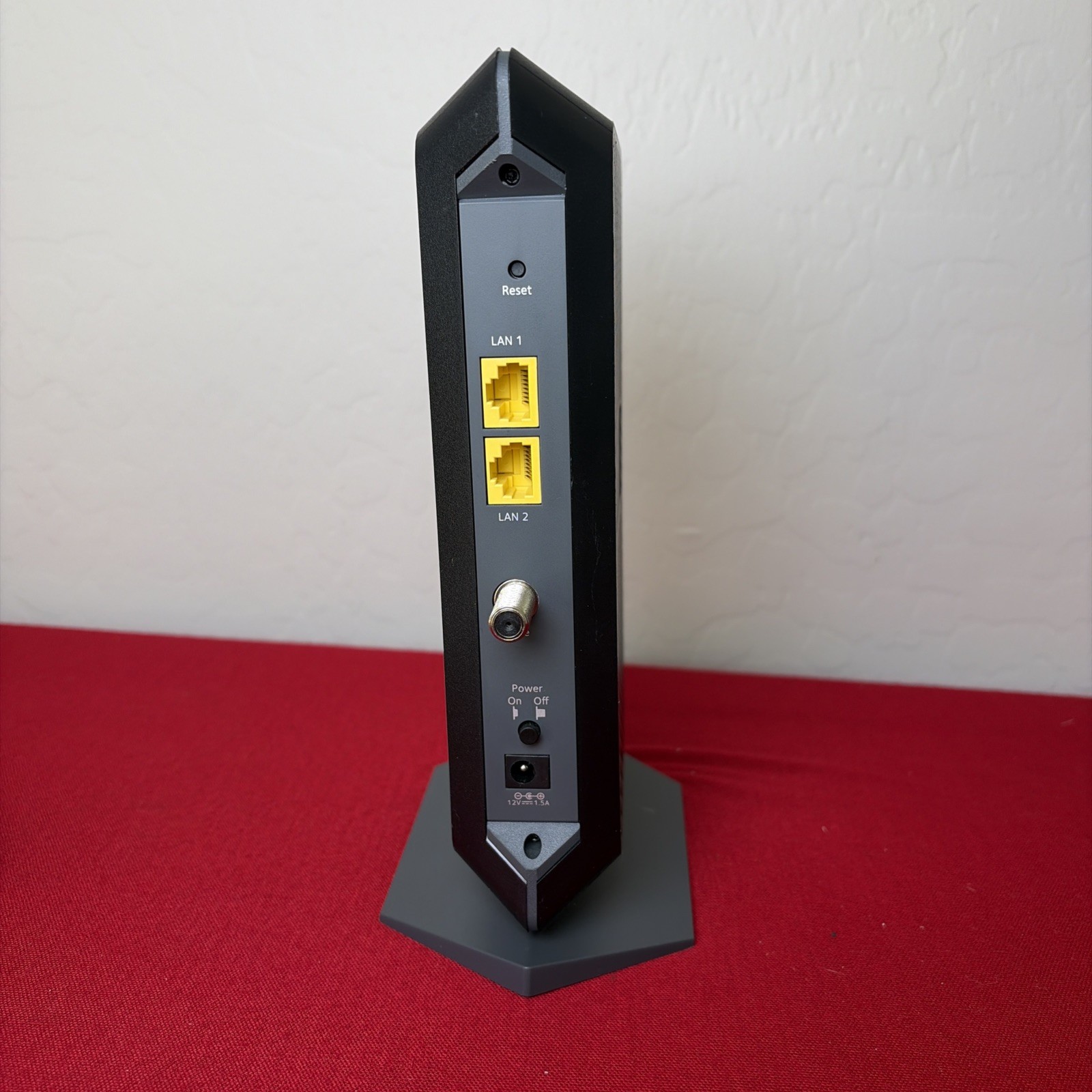 NETGEAR Nighthawk CM1100 Cable Modem DOCSIS 3.1 Multi-Gig Speed Modem