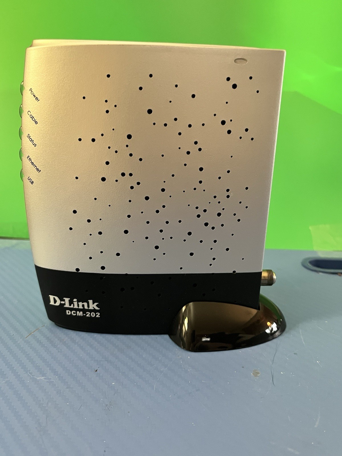 D-Link DCM-202 Broadband Modem UPC:790069271335
