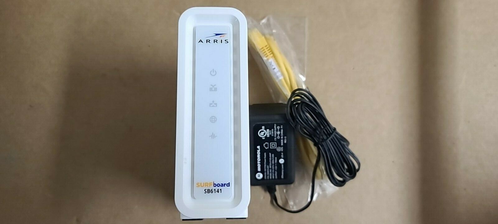 A lot of 10 ARRIS SURFboard SB6141 8×4 DOCSIS 3.0 Cable Modem (with AC and Cat5)