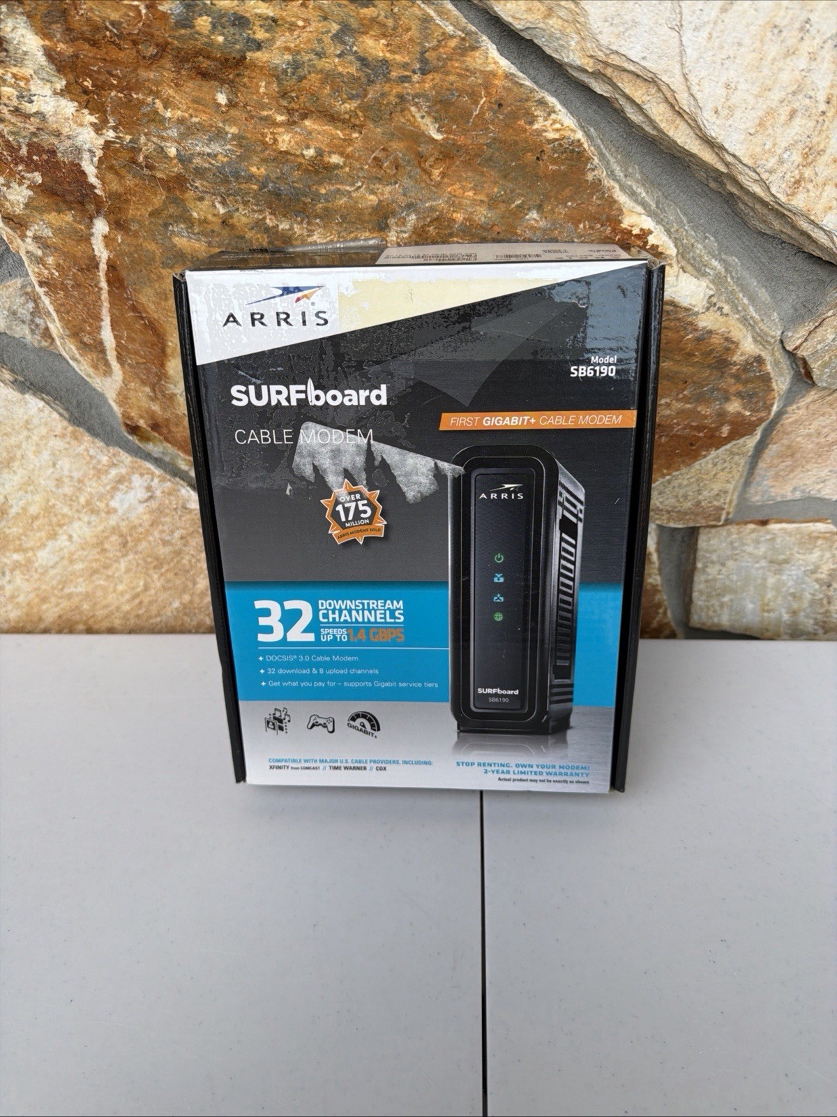 ARRIS Surfboard DOCSIS 3.0 Cable Modem