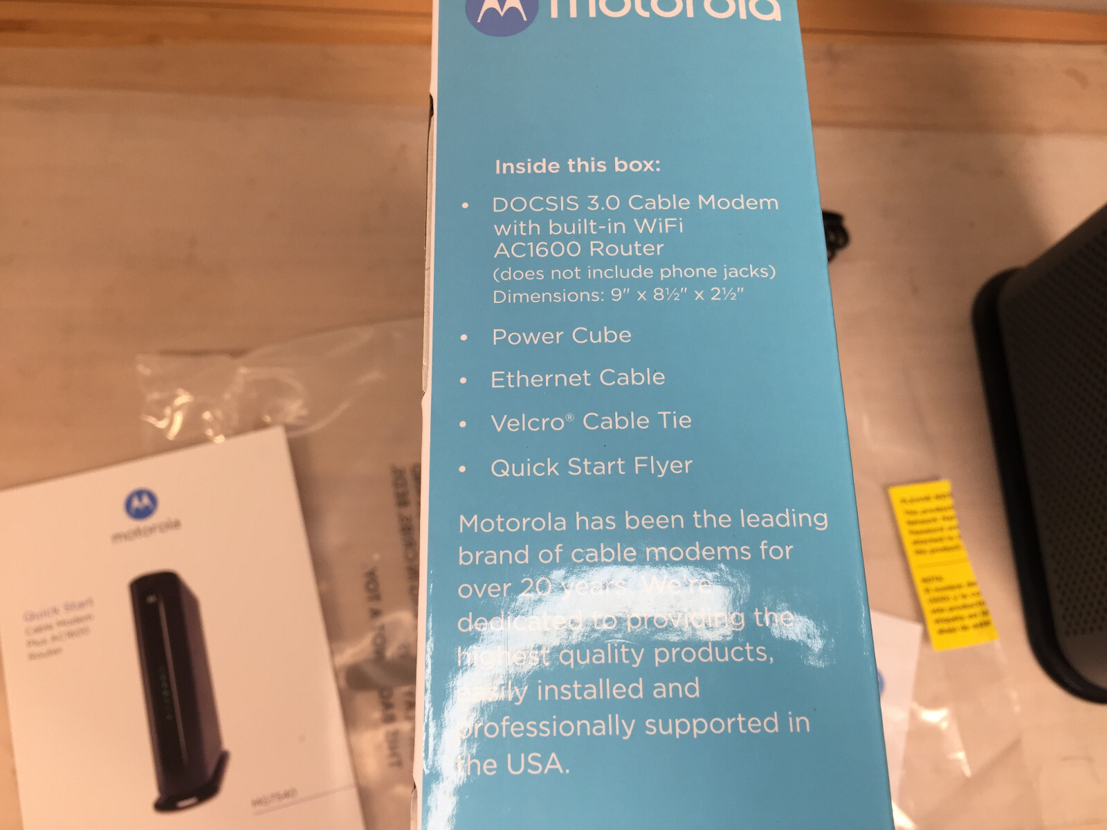 Motorola MG7540 16×4 DOCSIS 3.0 686 Cable Modem WiFi Router Xfinity Cox Spectrum