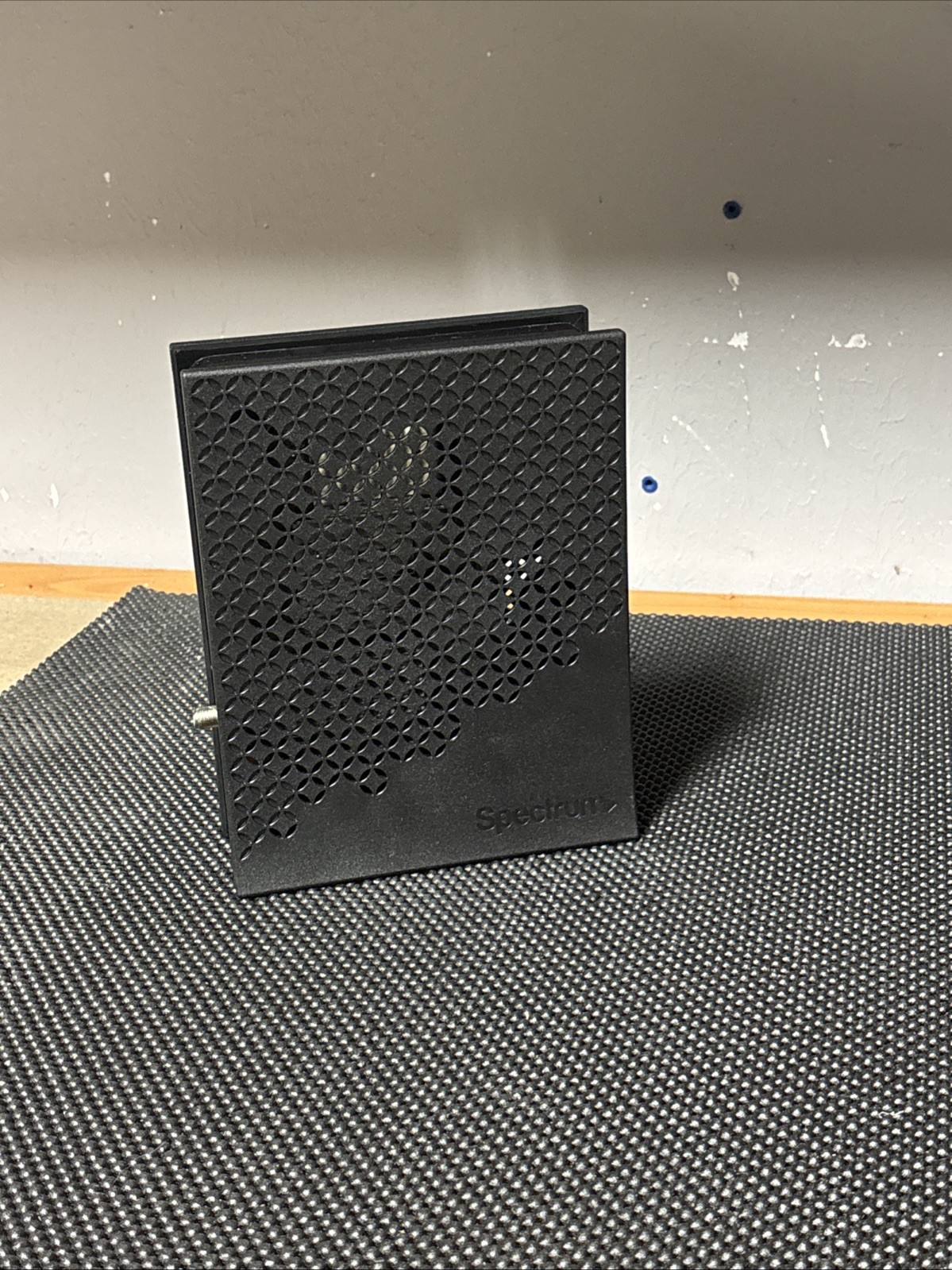 (2) Spectrum Cable Modem – EU2251 DOCSIS 3.1 eMTA! No Power Cords Included!!