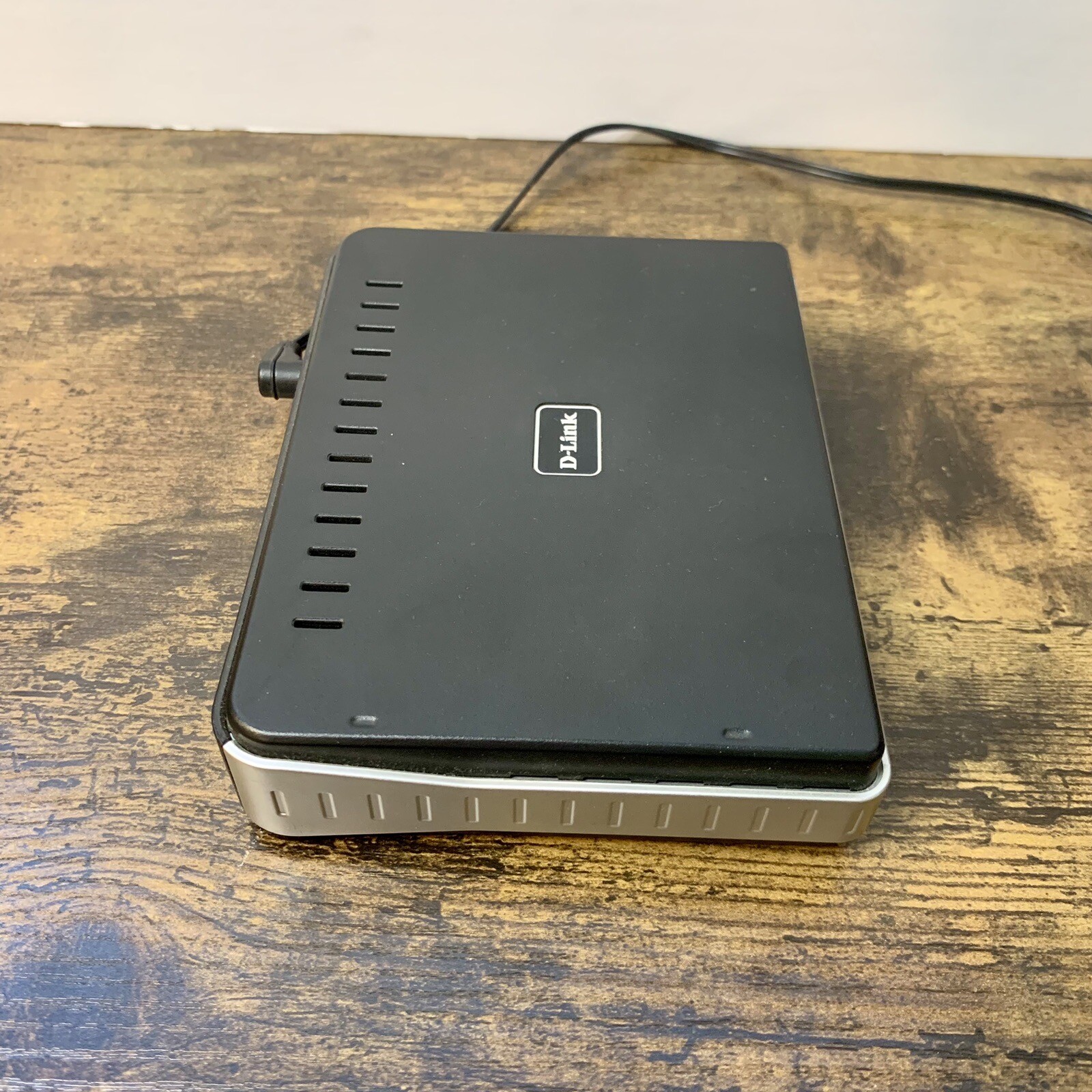 D-Link ADSL Modem Model : DSL-2320B Comes With Charger – Tested – Works Great!