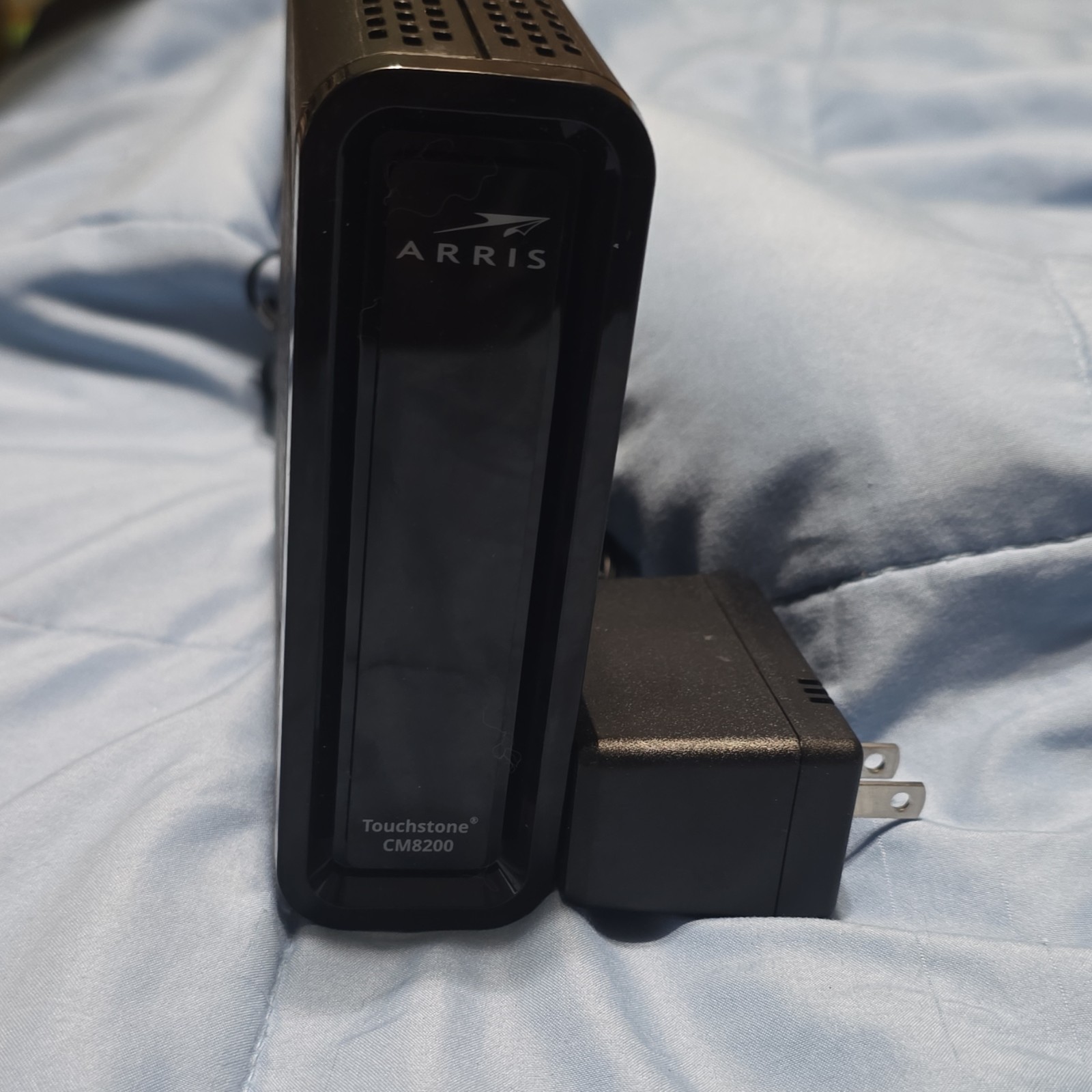 ARRIS Touchstone CM8200A DOCSIS 3.1 1 Gbps Cable Modem W/Power Adapter
