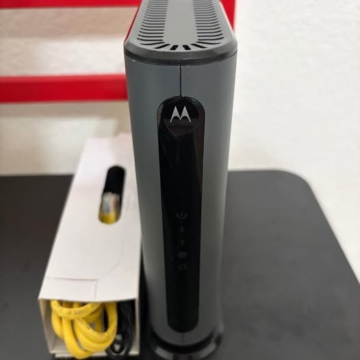 Comcast Compatible Modem Motorola MB8600 DOCSIS 3.1 Cable – Black