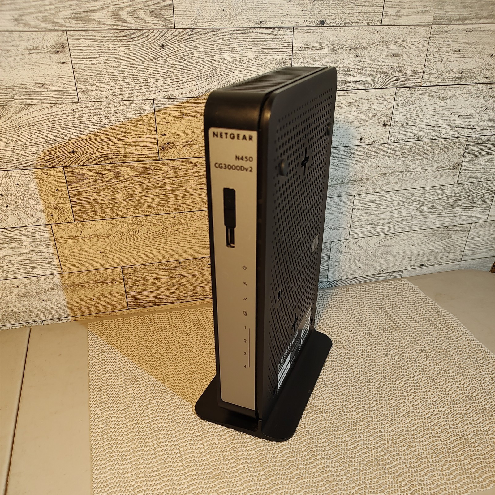 NETGEAR CG3000Dv2 N450 DOCSIS3.0 WiFi Modem Router (No Power cord)