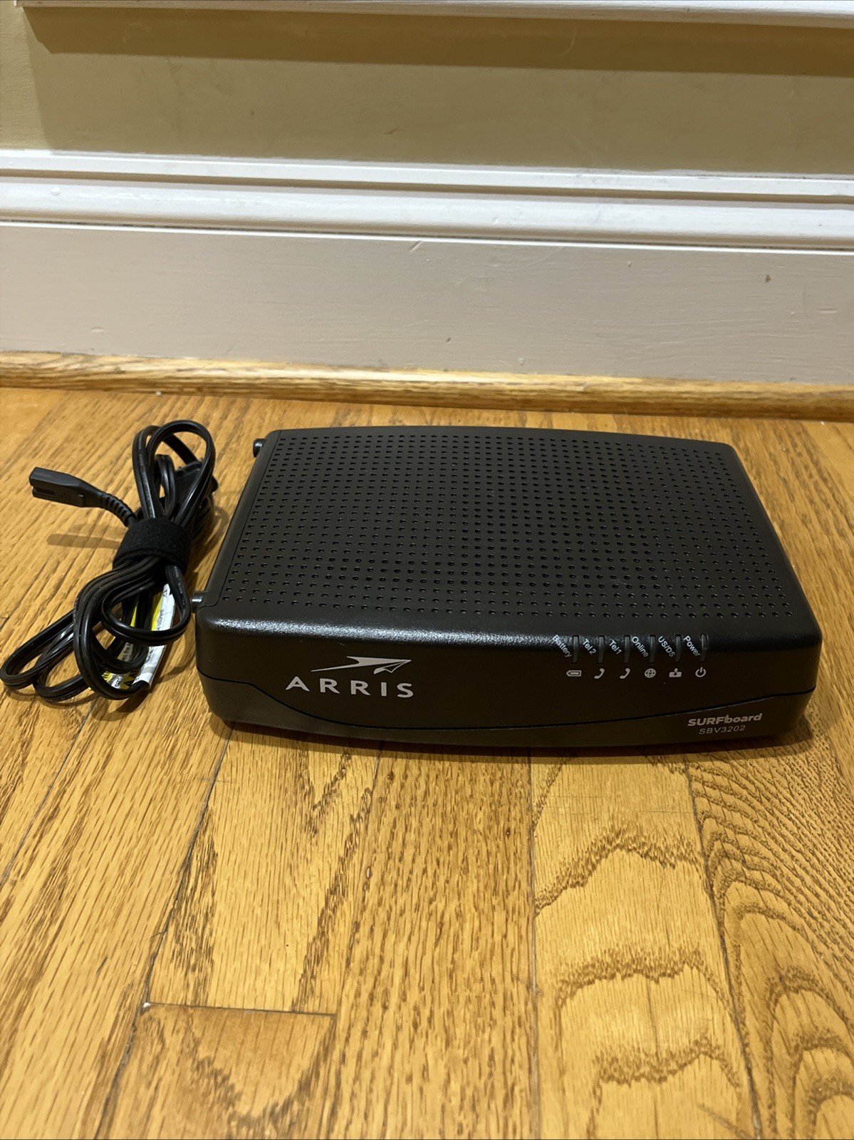 ARRIS SURFboard SBV3202 32×8 Docsis 3.0 Black Cable Modem Computer Internet