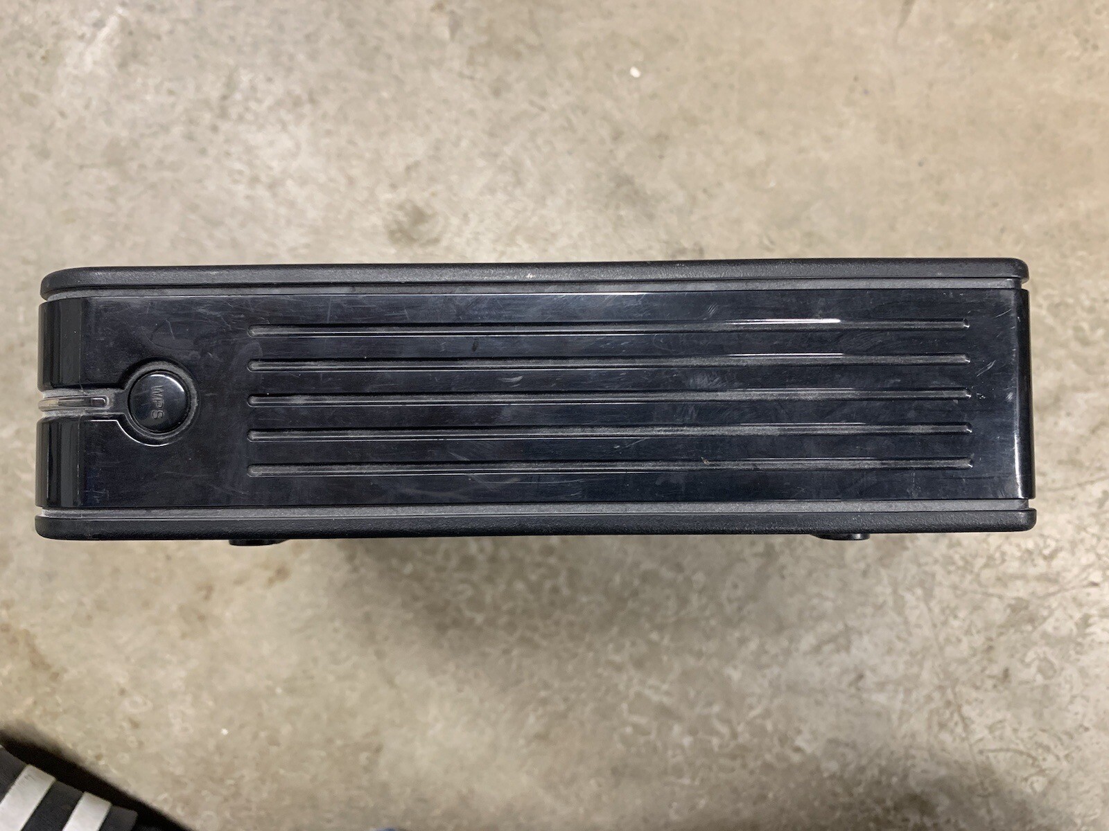 Ubee DVW3201B Wireless Cable Modem -No Power Cord