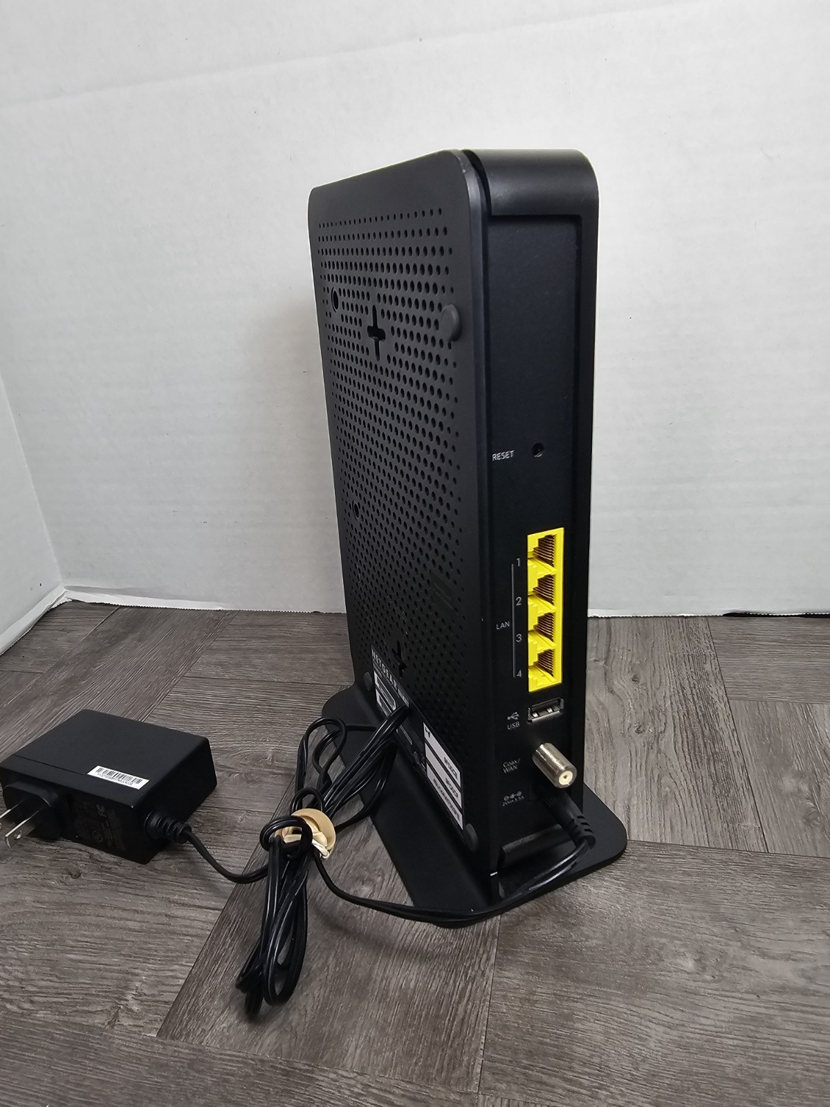 Netgear C6300BD AC1900 Docsis 3 Cable Modem Wireless Router Comcast Xfinity COX