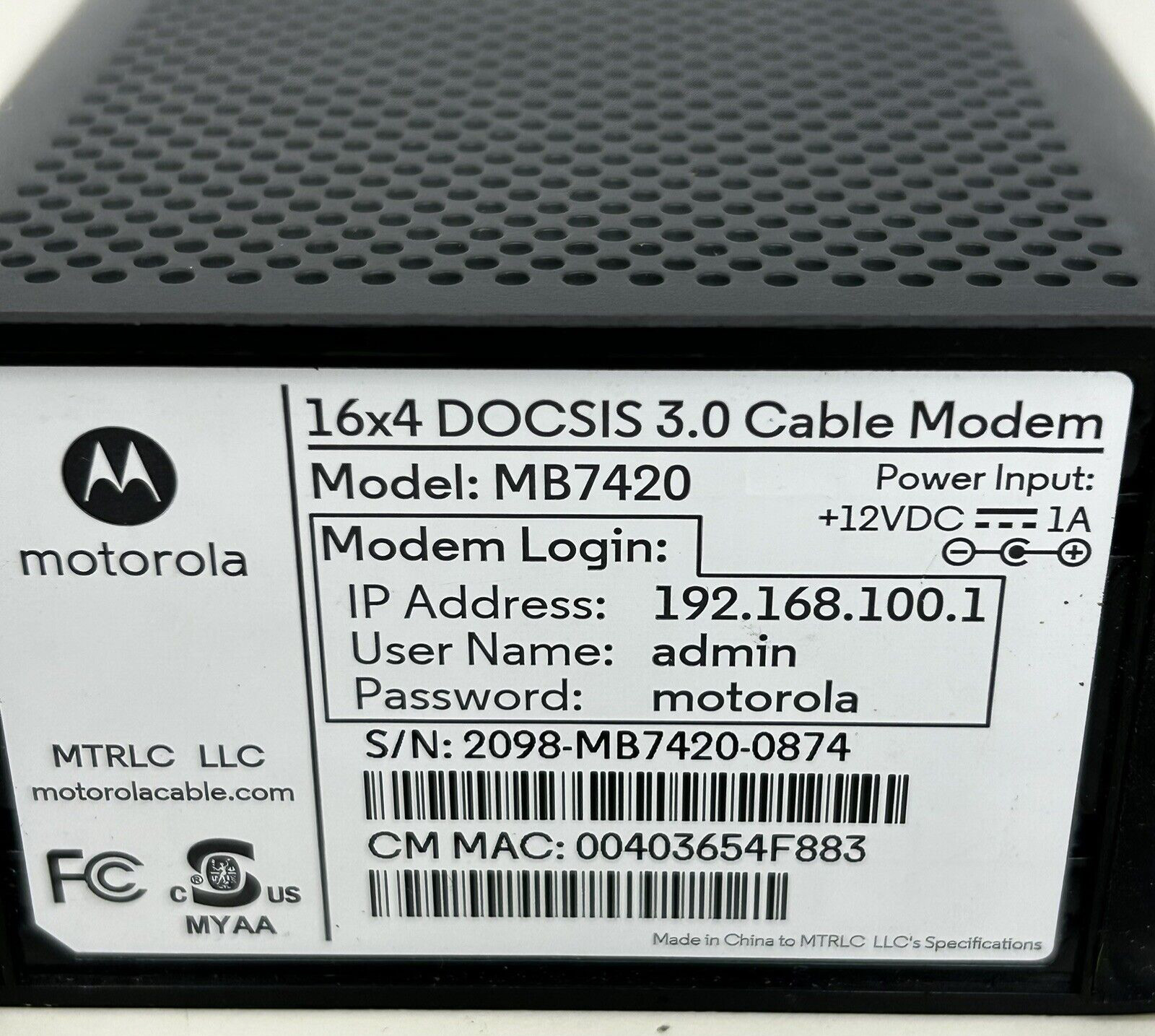 Motorola MB7420 16×4 DOCSIS 3.0 ​​Cable Modem Black with Power Cable Used