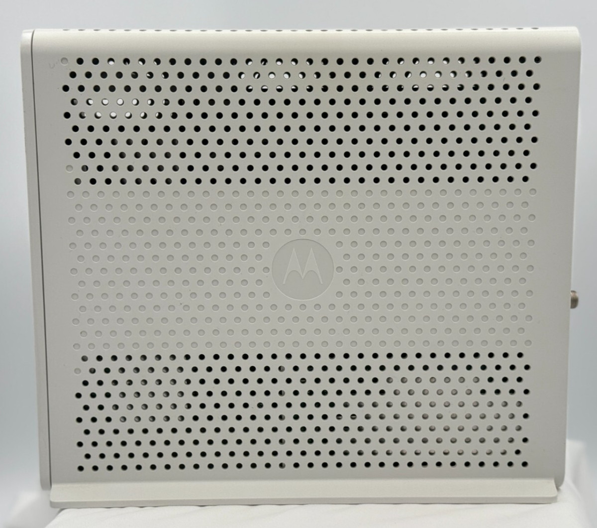 Motorola SURFboard eXtreme – SBG6782-AC – Wireless Cable Modem Gateway – NO Cord