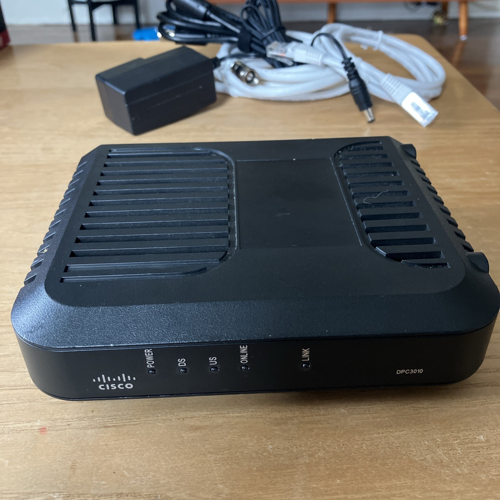 Cisco DPC3010 (4027668) Modem, With All Cords Included