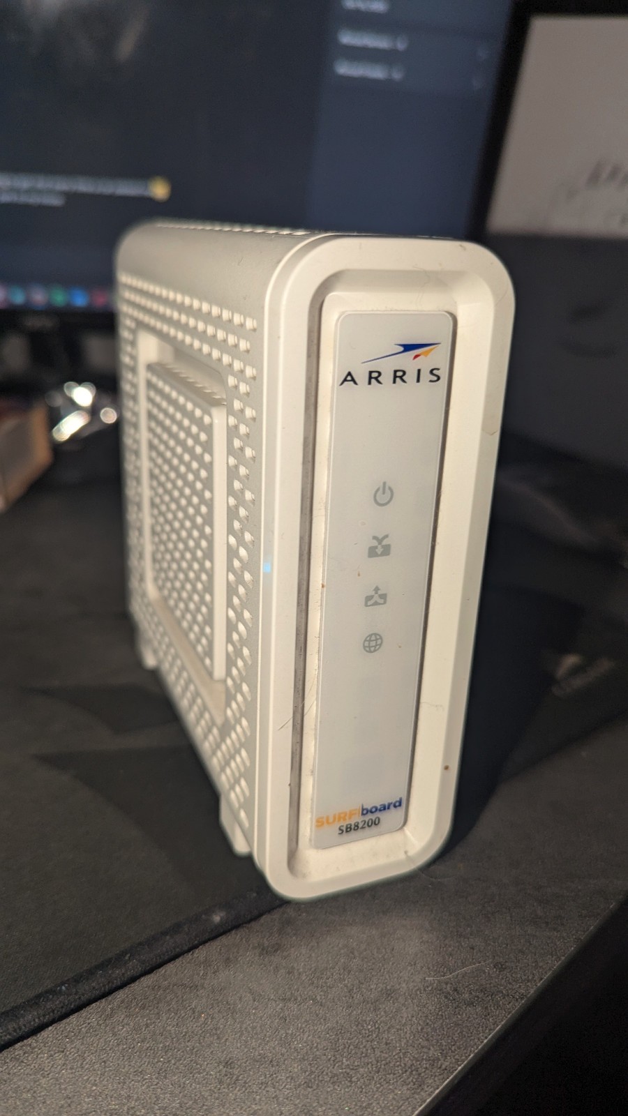 ARRIS SB8200 – Cable Modem – DOCSIS 3.1 32×8 Gigabit Cable Modem 1 Gbps NO WIFI