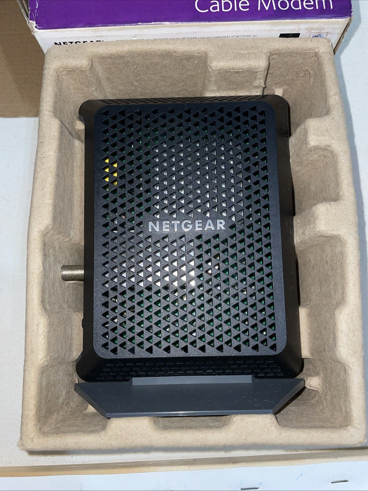 NETGEAR CM700 Cable Modem Black Screen Preowned Only Modem No Power Cord