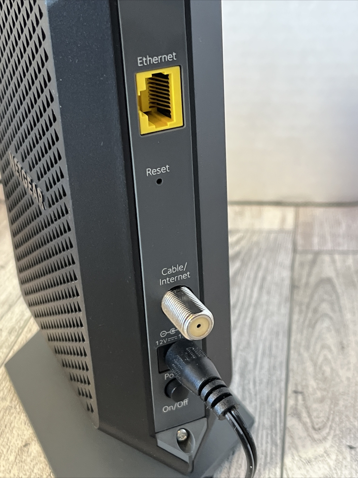 NETGEAR CM700 Cable Modem High Speed