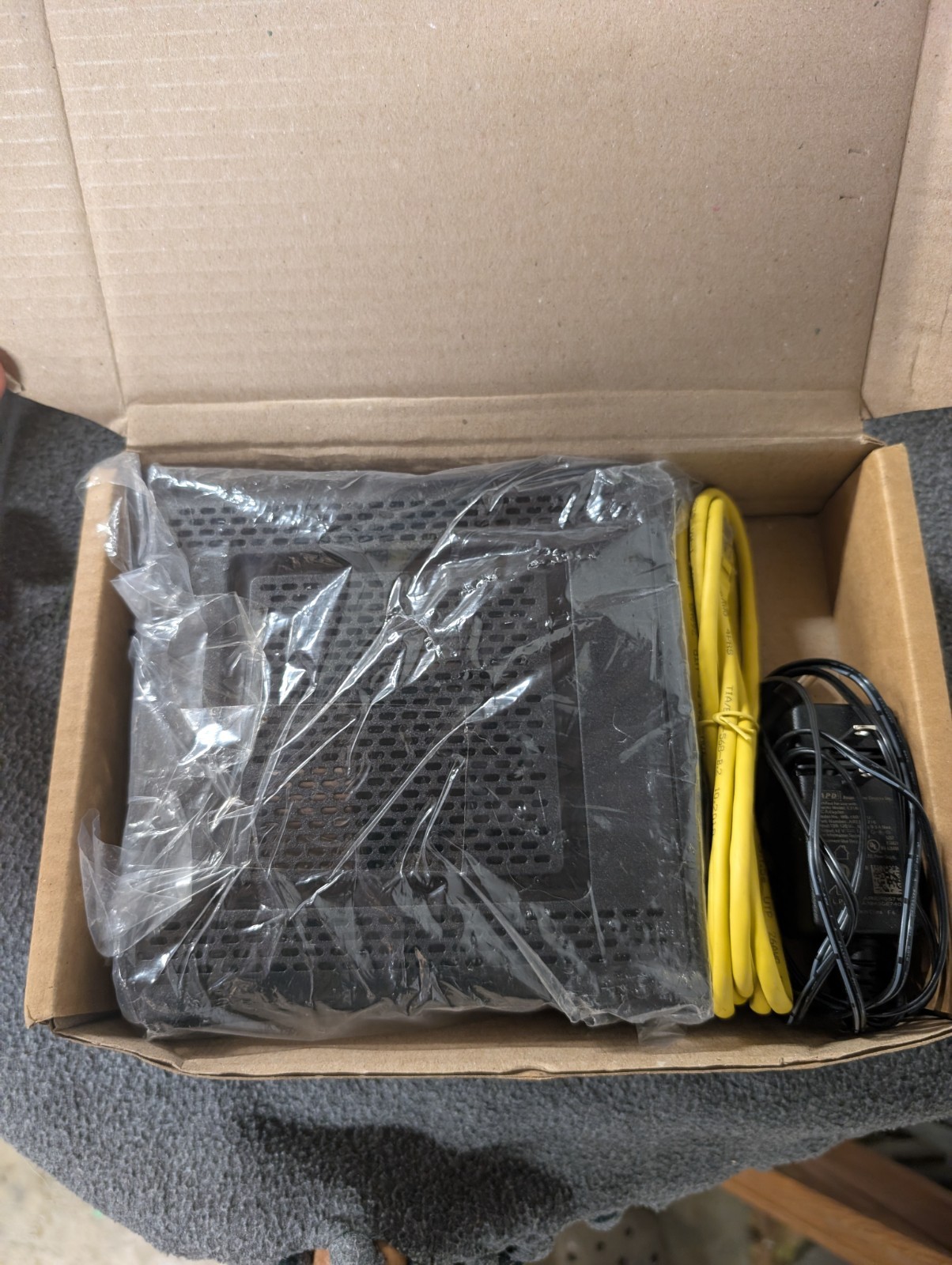 Arris Surfboard 2 Band SBG10 Wi-Fi Internet Cable Router Modem 2.4 and 5 ghz