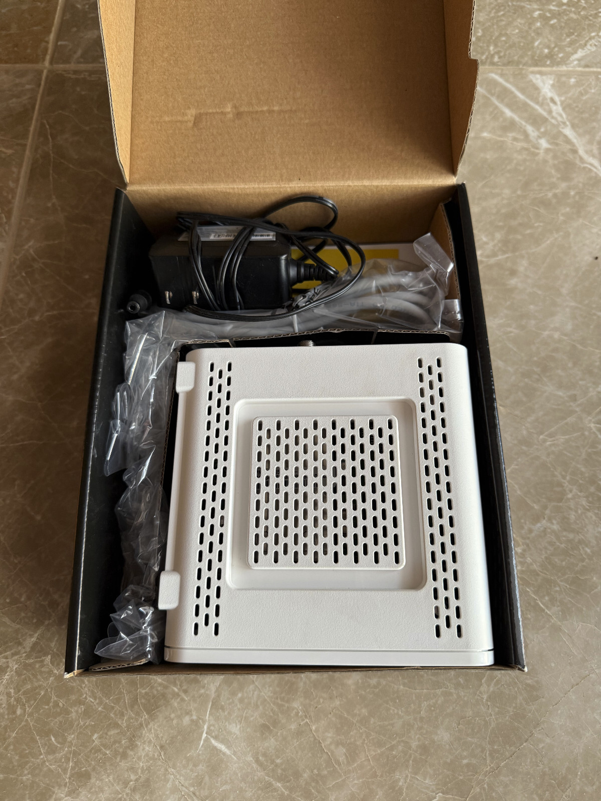 ARRIS SURFboard SB6141 Docsis 3.0 Cable Modem Used