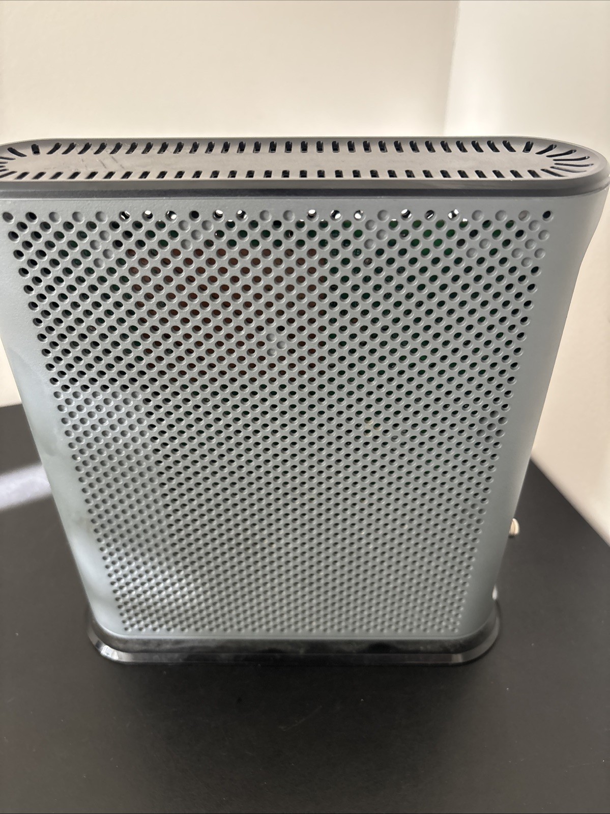 Motorola MG7550 Cable Modem Router, 16×4, 686Mbps, AC1900 PowerBoost No Pwr Cord