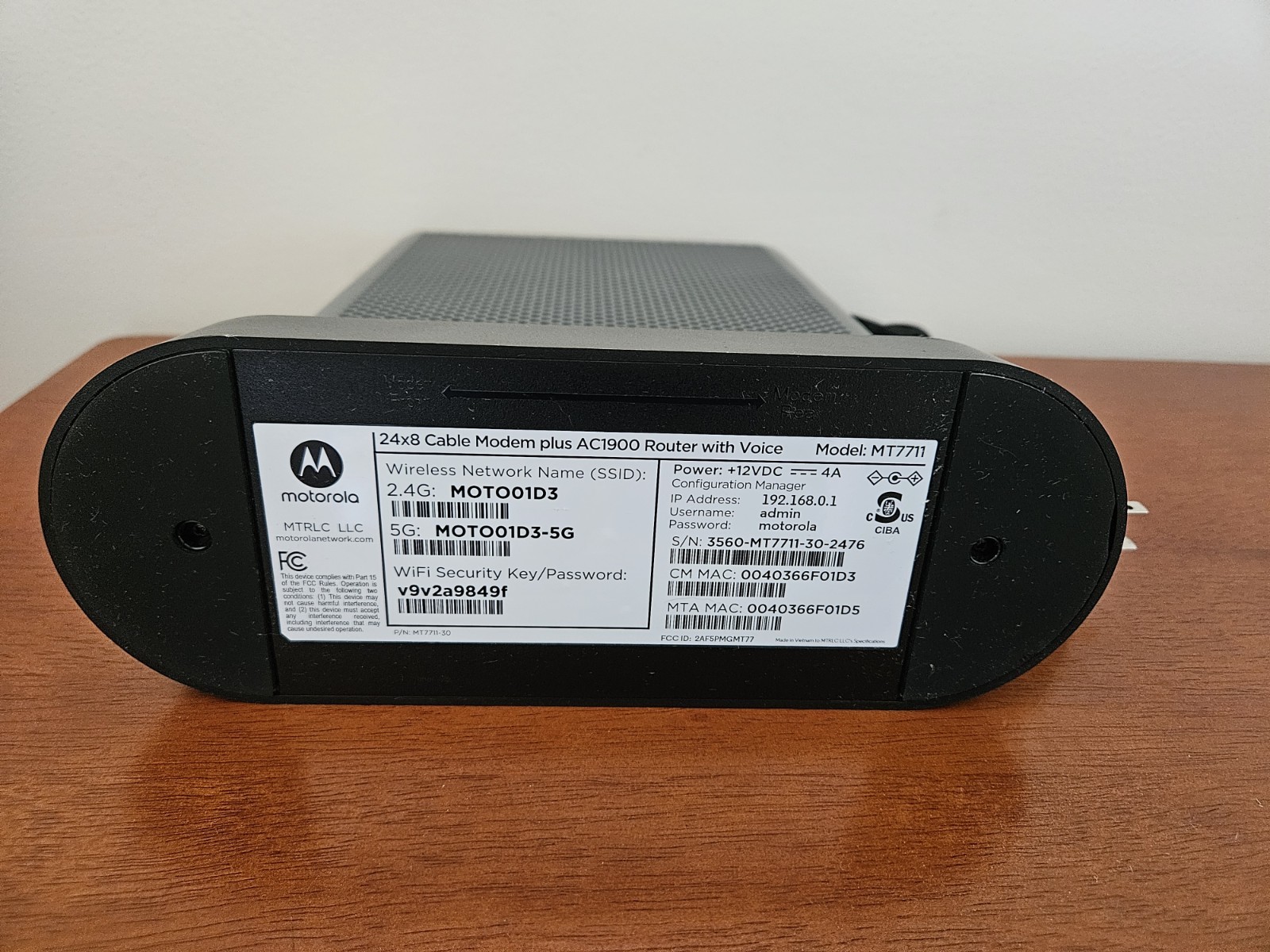 Motorola MT 7711 Modem Router Combo With Voice DOCSIS 3.0 Comcast And More.