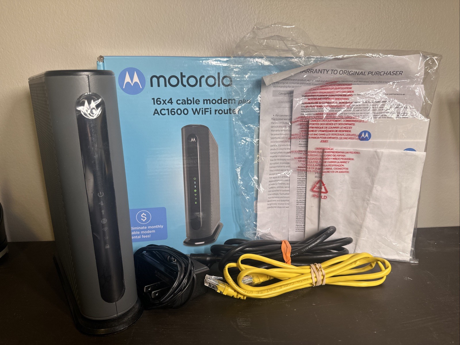 Motorola MG7540 16×4 DOCSIS 3.0 Cable Modem & AC1600 WiFi Router