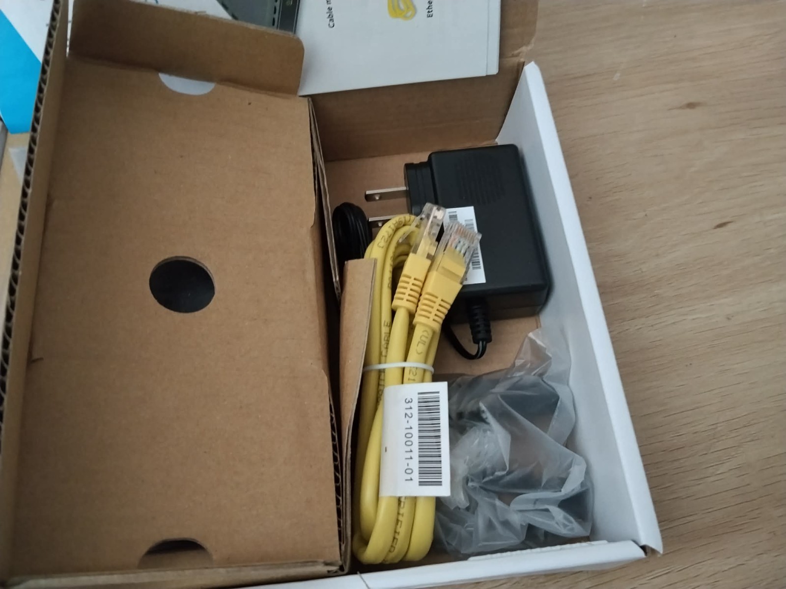 Netgear DOCSIS 30 (CM400-100NAS) 340 Mbps