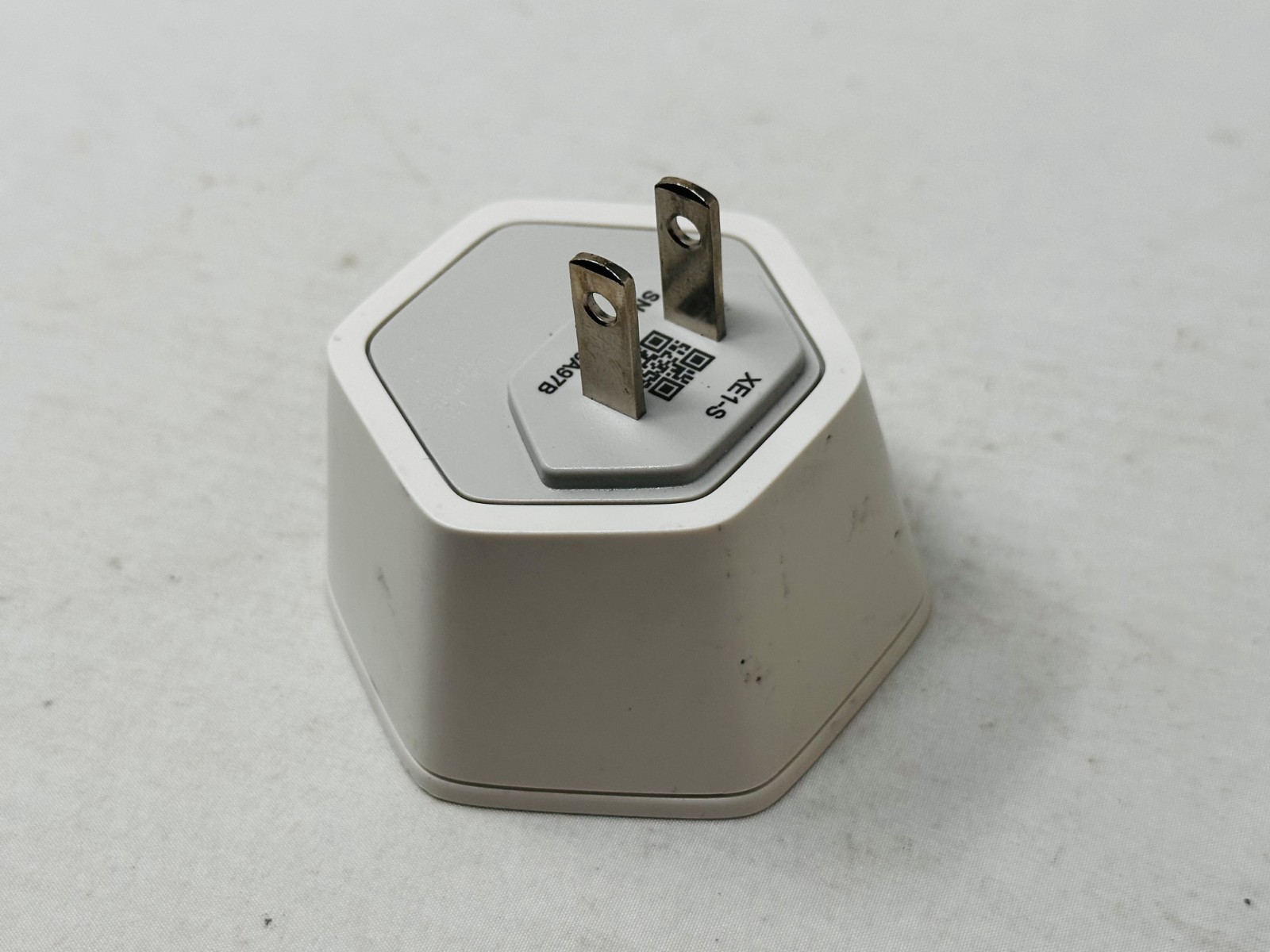 Comcast Xfinity XFI WIFI Pod Extender Network Signal Booster XE1-S