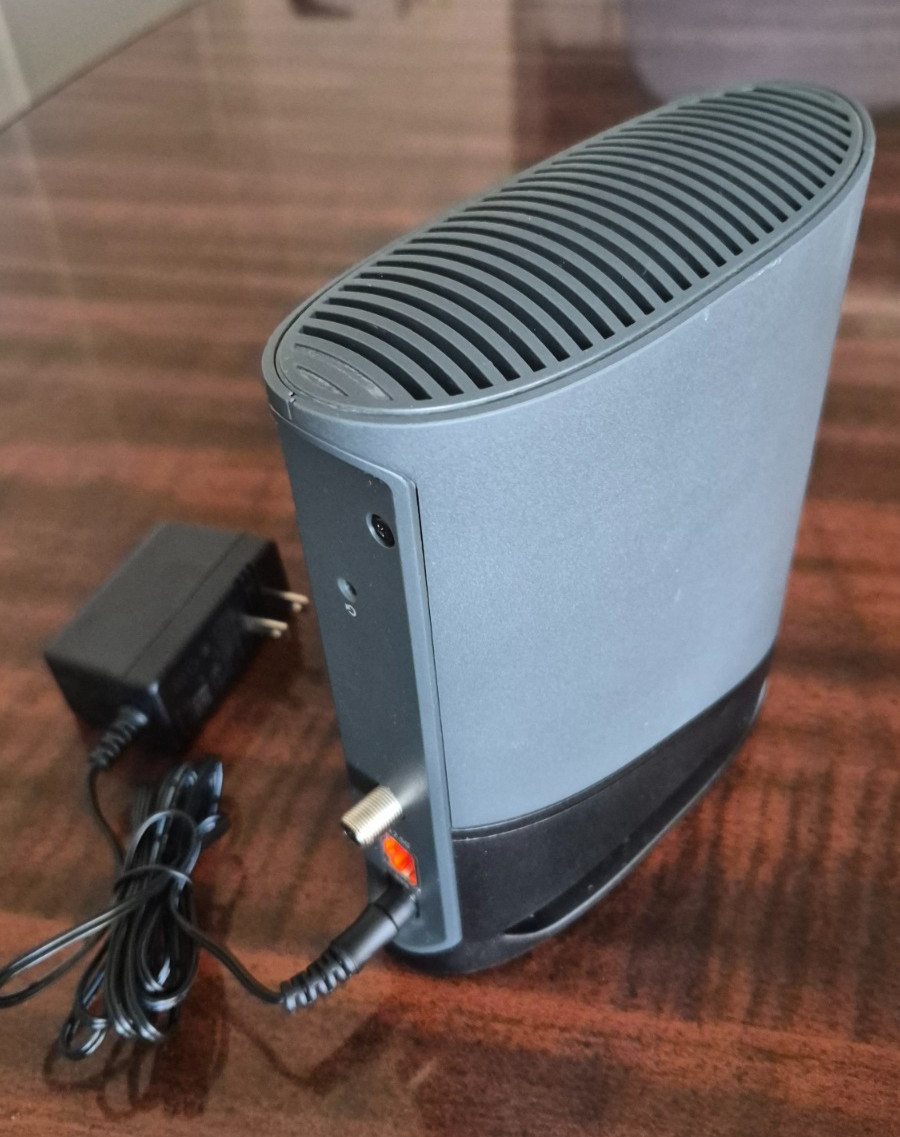 Arris Touchstone CM9200 DOCSIS 3.1 Cable Internet Modem High Speed