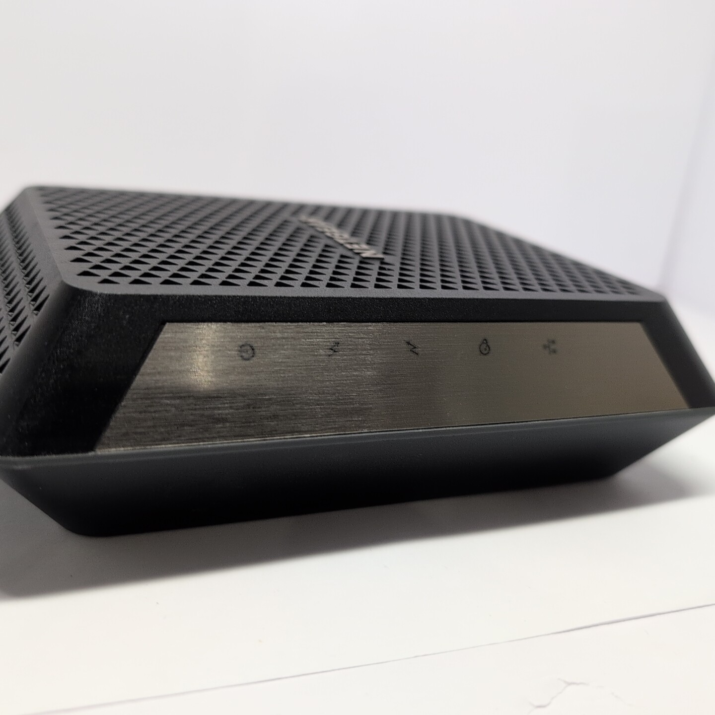 NETGEAR DOCSIS 3.0 32X8 High Speed Cable Modem – Model CM700