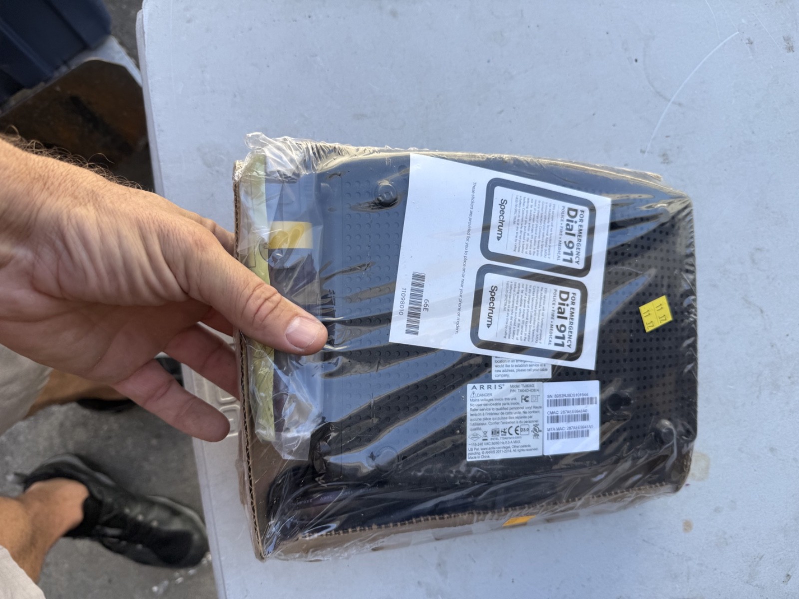 ARRIS TM804G TOUCHSTONE BLACK MODEM TM04DHD804 brand NEW yt19