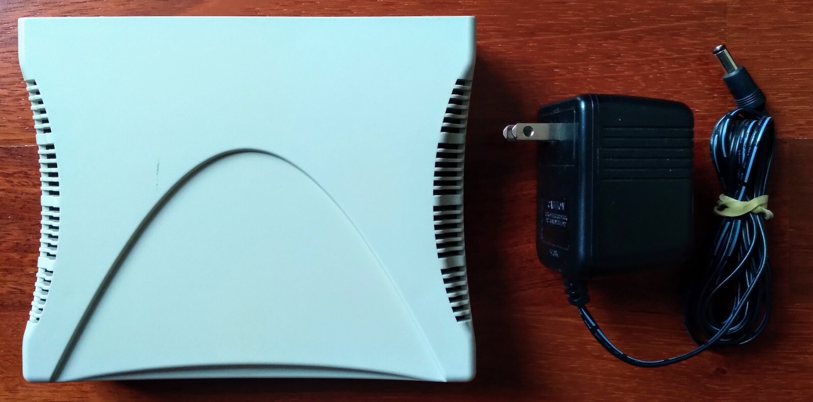 Westell WireSpeed 2100 DSL Modem, Model: 890-210015-04, with Power Supply