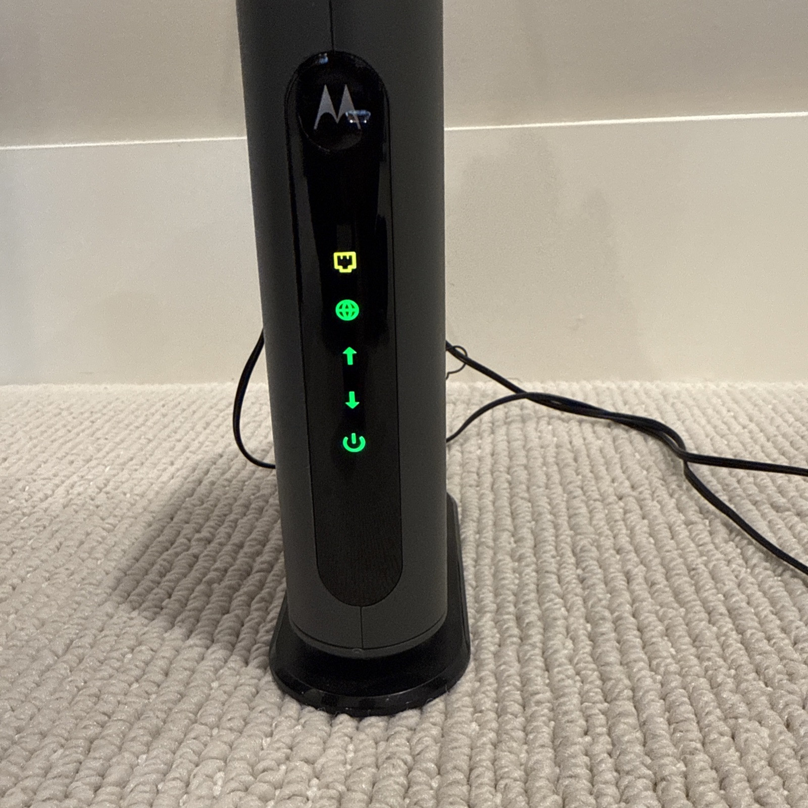 Motorola MB7420 Cable Modem 16×4 686 Mbps DOCSIS 3.0 – w/ Power Supply Tested