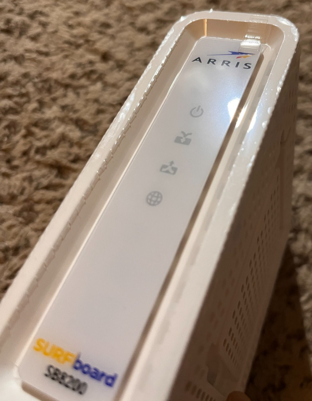 ARRIS SURFboard SB8200 DOCSIS 3.1 10 Gbps Cable Modem W/Power Cord