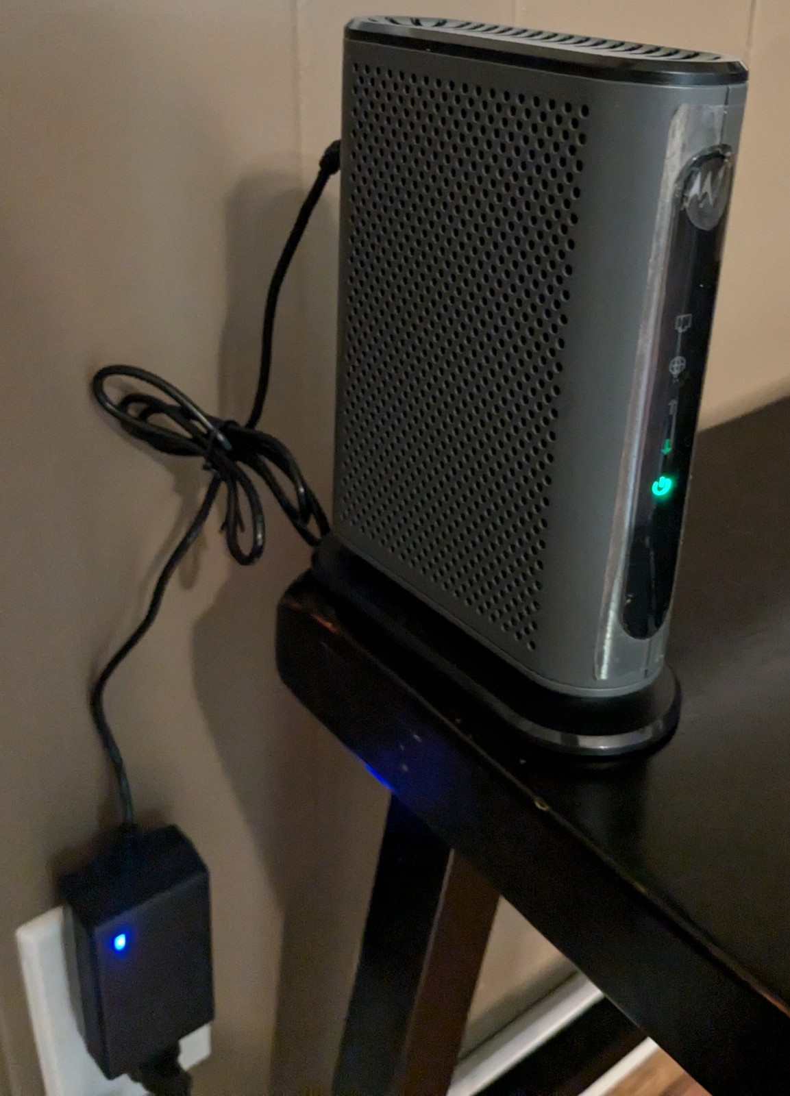 Motorola 16X4 Cable Modem Model MB7420