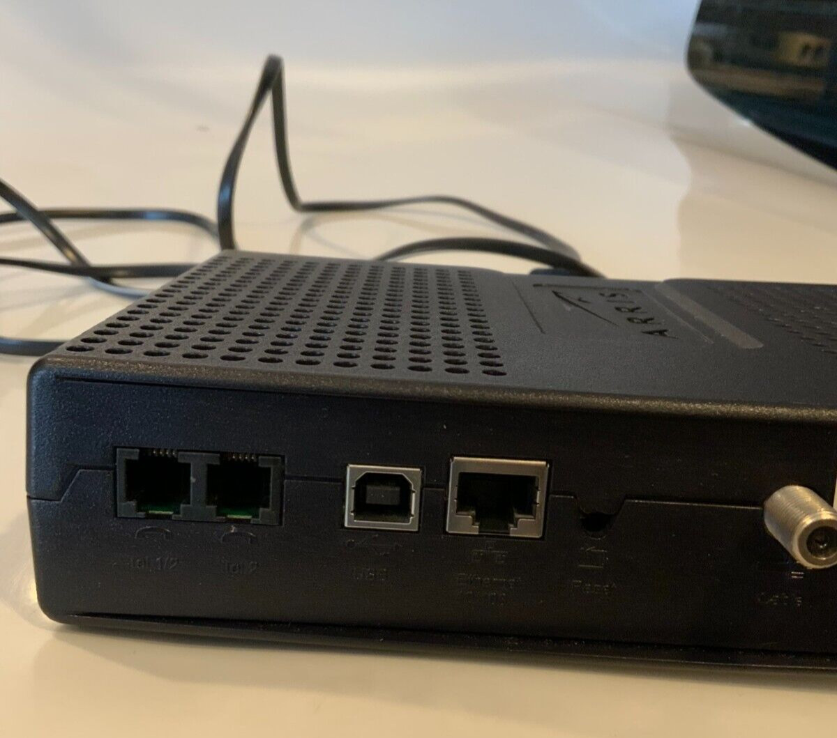 ARRIS TOUCHSTONE TM502G/CT CABLE MODEM with AC ADAPTER INCLUDED