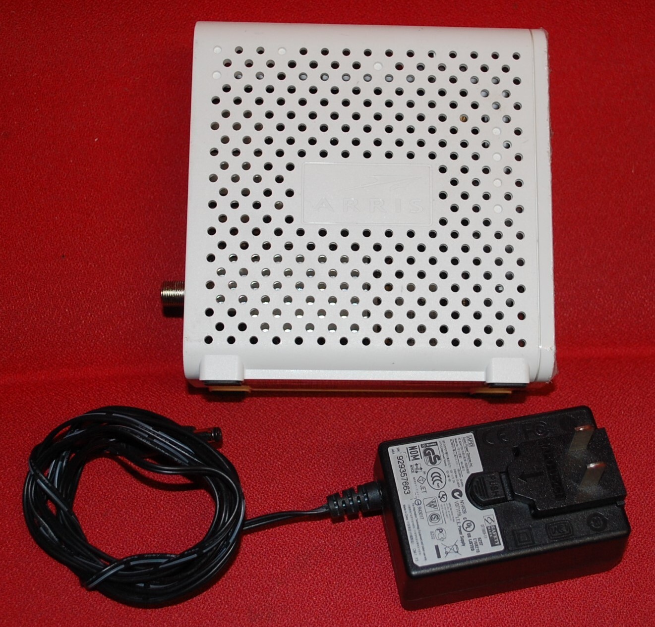 Arris Surfboard SBG6400 8×4 Docsis 3 N300 WiFi Gigabit Cable Modem