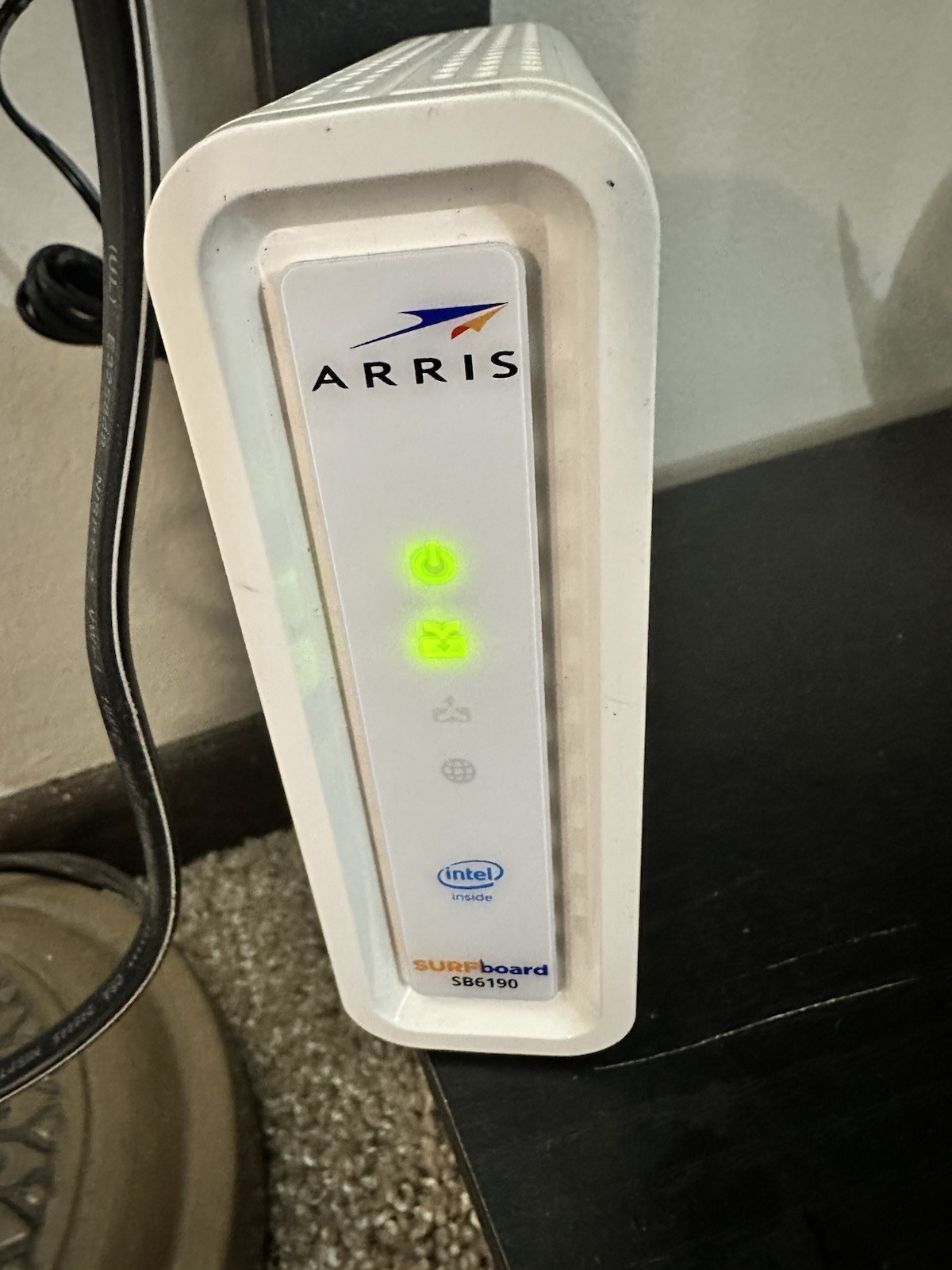 ARRIS Surfboard SB6190 DOCSIS 3.0 Cable Modem, White *TESTED*