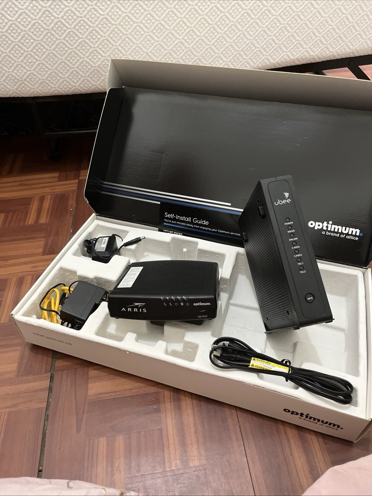 Arris Touchstone TM1602A DOCSIS 3.0 Telephony Cable Modem
