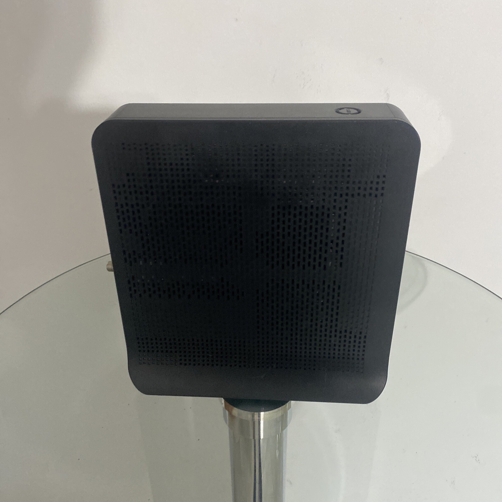 Ubee DDW36C Wireless Cable Modem Router – Black – Free Shipping