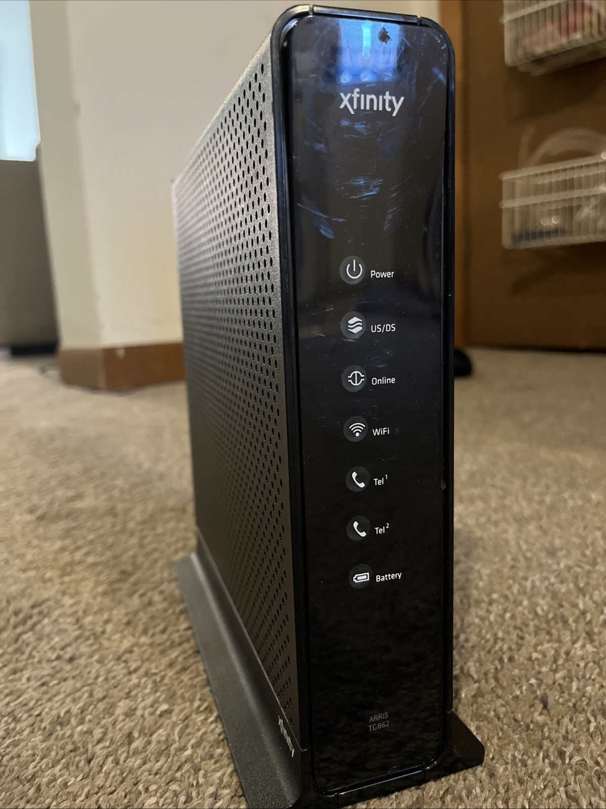 Comcast/Xfinity ARRIS TG862G/CT Residential Gateway & Router Wireless Modem