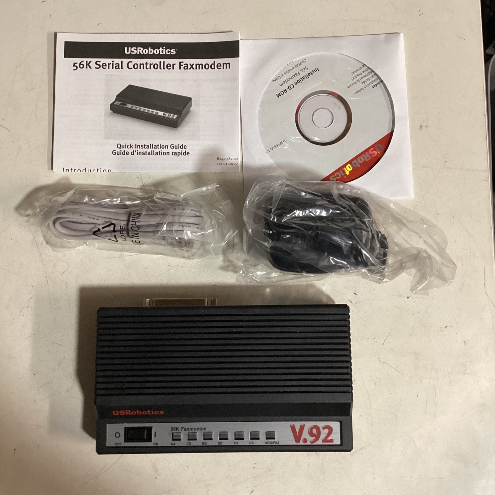 U.S. Robotics USR5686G V.92 Serial Controller Faxmodem 56Kbps RS-232 Serial Port