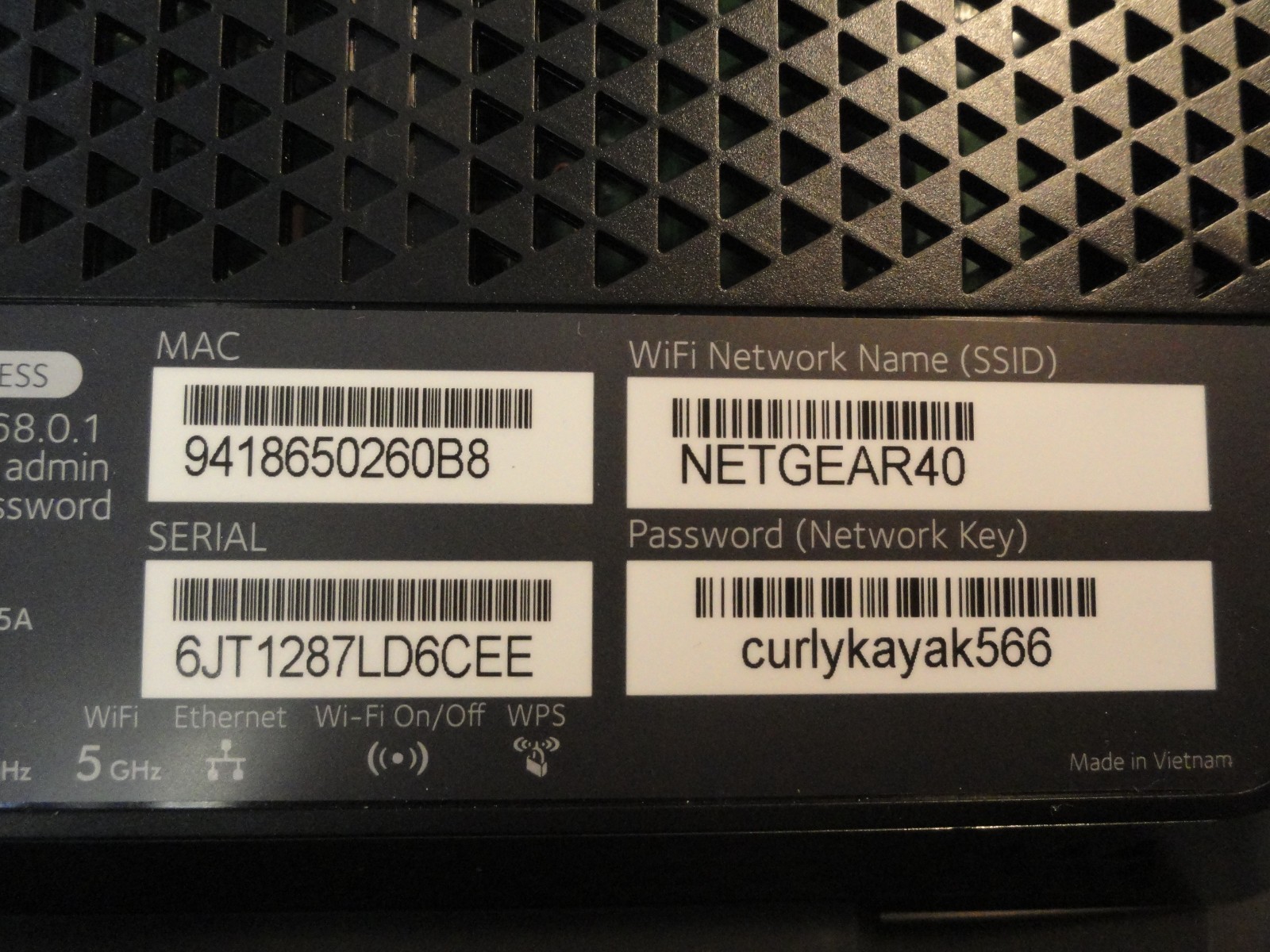 NETGEAR Nighthawk AC1900 4 Wireless-Wi-Fi 802.11ac Router – C7000-100NAS