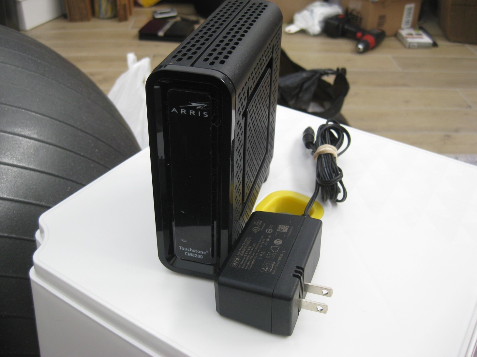 ARRIS Touchstone CM8200 DOCSIS 3.1 cable Modem – FREE SHIPPING