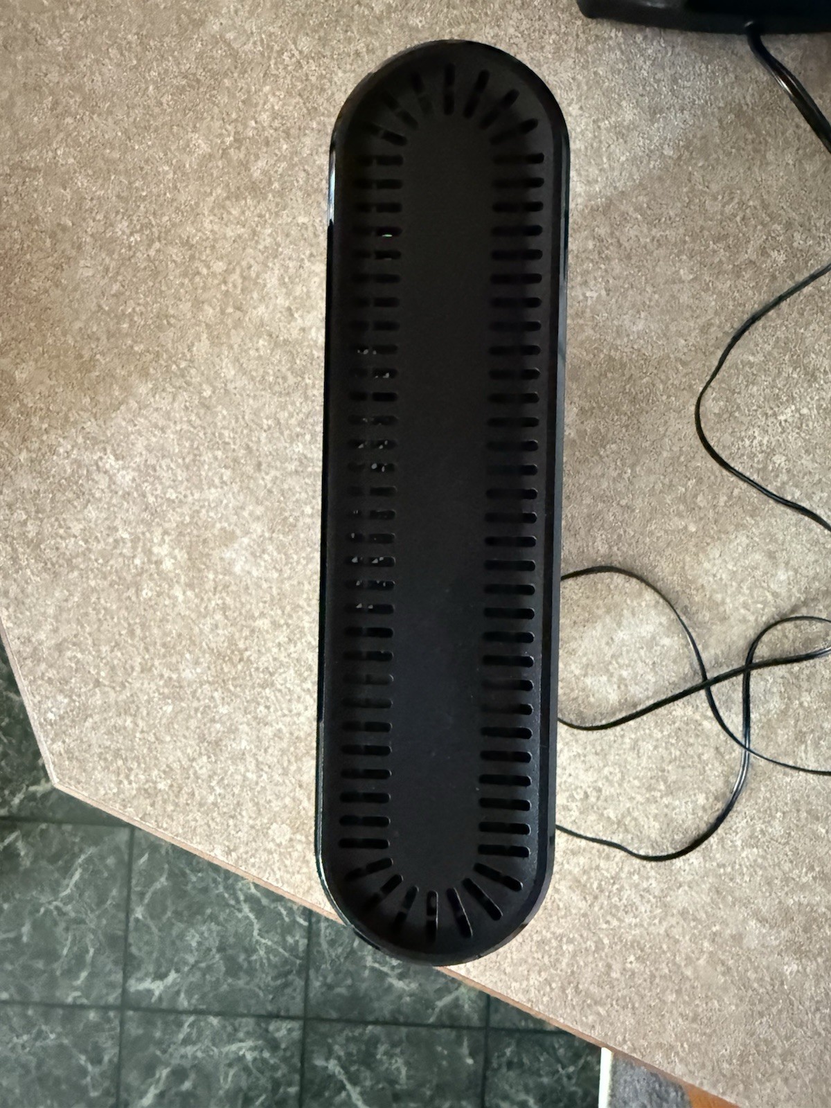 Motorola MG7540-10 16×4 Cable Modem – Black