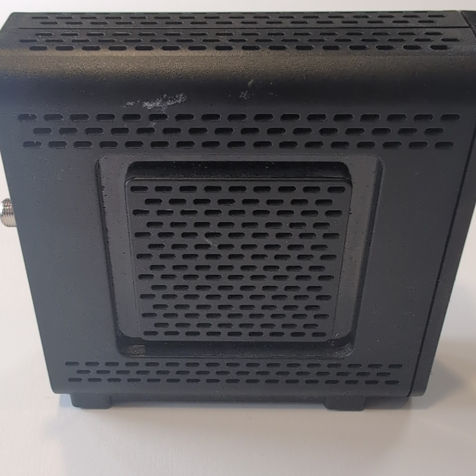ARRIS SURFboard SB6121 Cable Modem 172 Mbps Black 575186-019-00 No Cord
