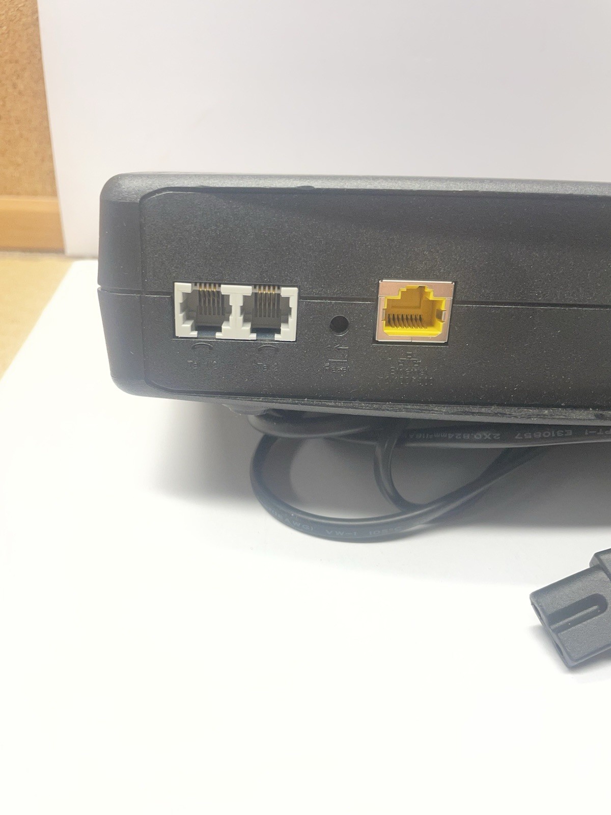 ARRIS Touchstone Telephony Cable Modem TM822G