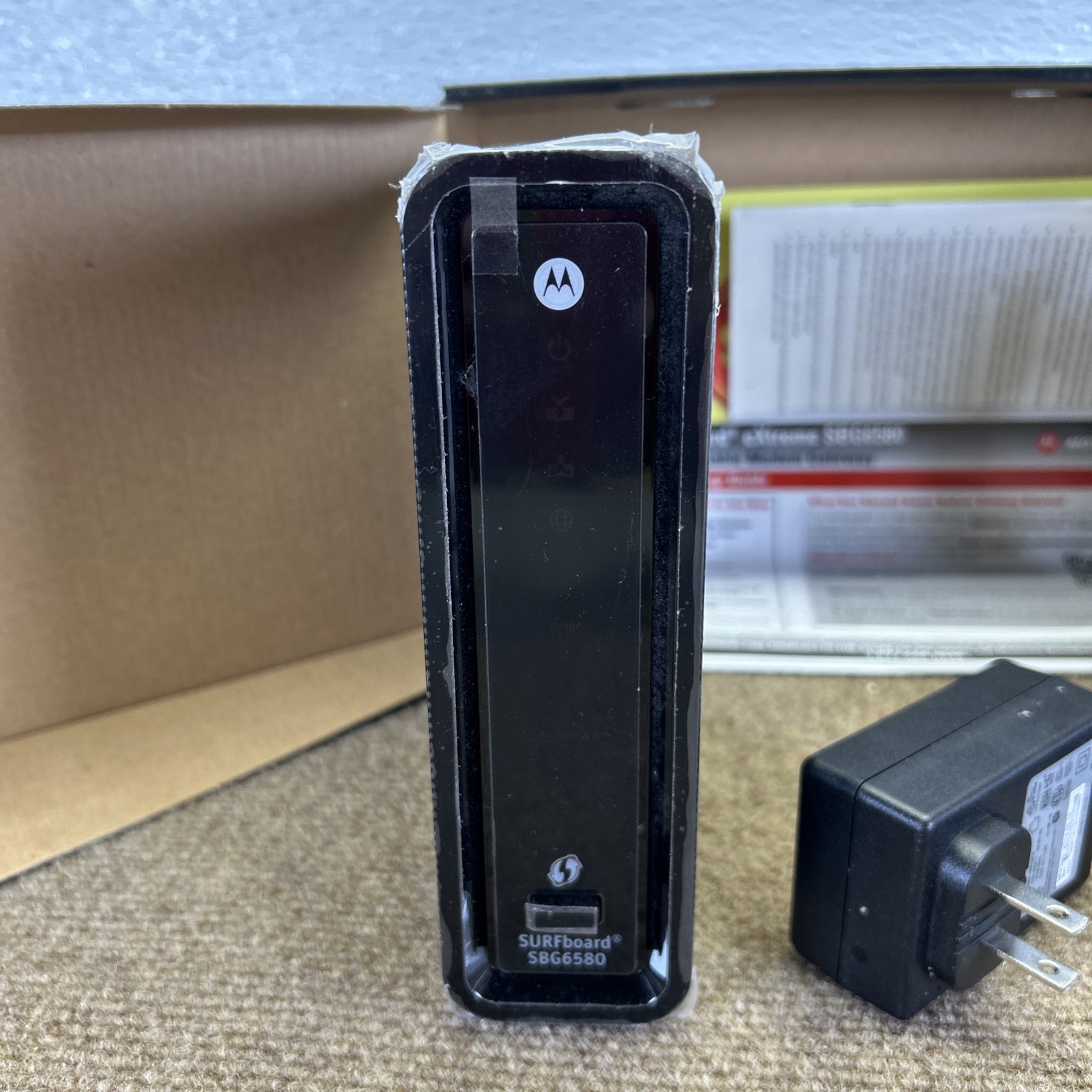 Motorola SBG6580 Wireless Cable Modem Router Internet WiFi