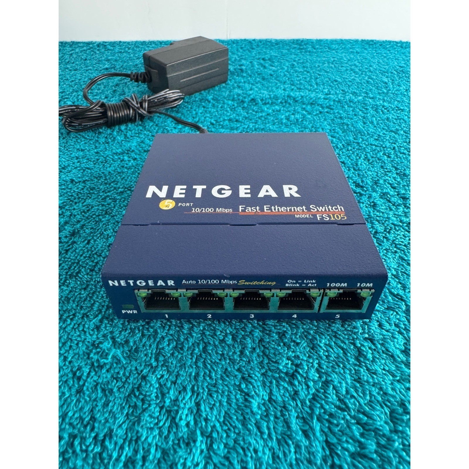 NETGEAR N600 WiFi DOCSIS 3.0 Modem Router with 5 Port Ethernet Switch Bundle