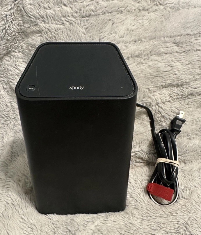 Comcast Xfinity XB6-T GIGABIT Modem WiFi Router With OEM Power Cord – TESTED