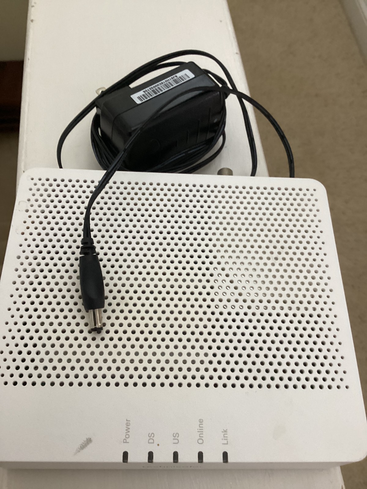 Technicolor Ultra-Broadband Cable Modem – Model TC4400-AM with power cord used